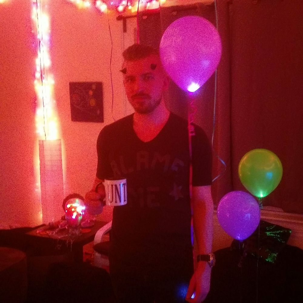 Meet your Posher, Joshua